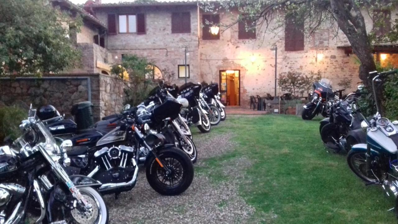 Albergo Ristorante Da Vestro Monticiano Exteriör bild