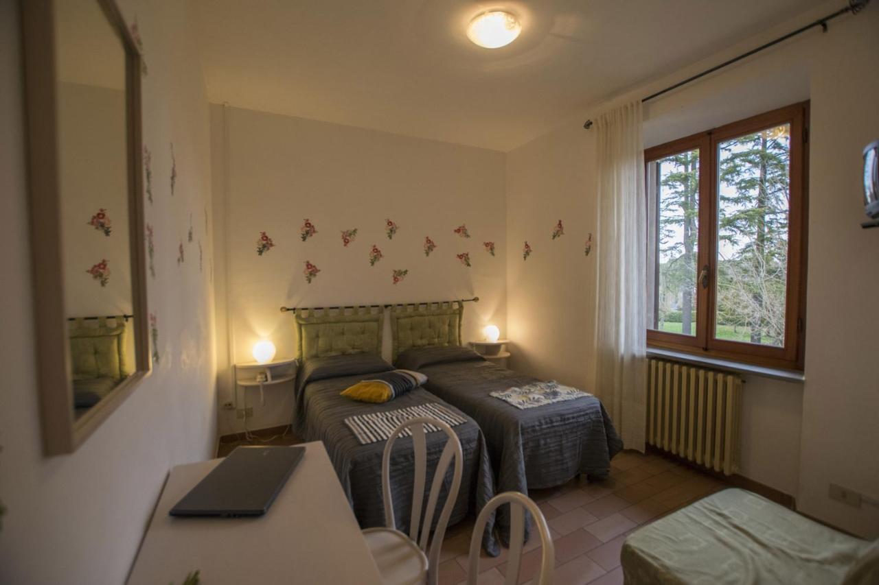 Albergo Ristorante Da Vestro Monticiano Exteriör bild