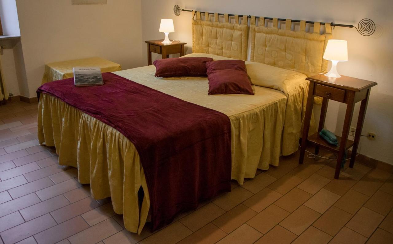 Albergo Ristorante Da Vestro Monticiano Exteriör bild